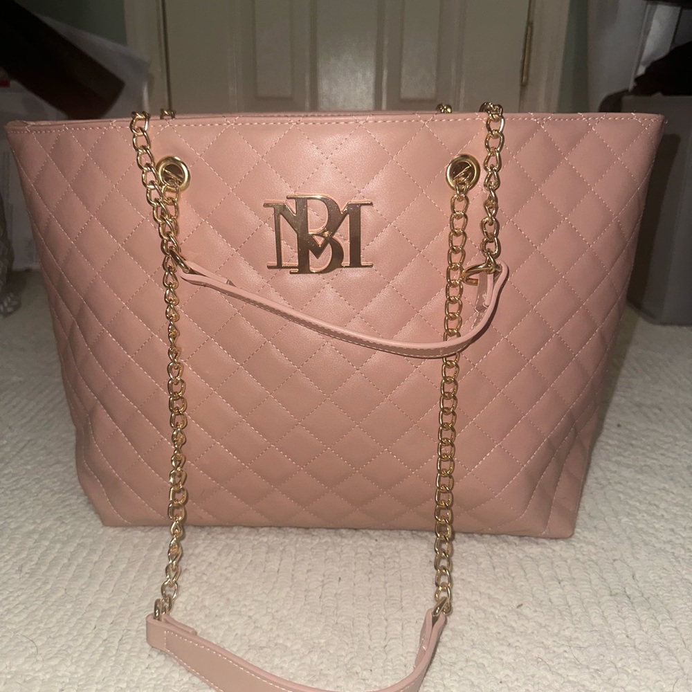 Badgley Mischka Pink Quilted Tote with Gold Chain💎